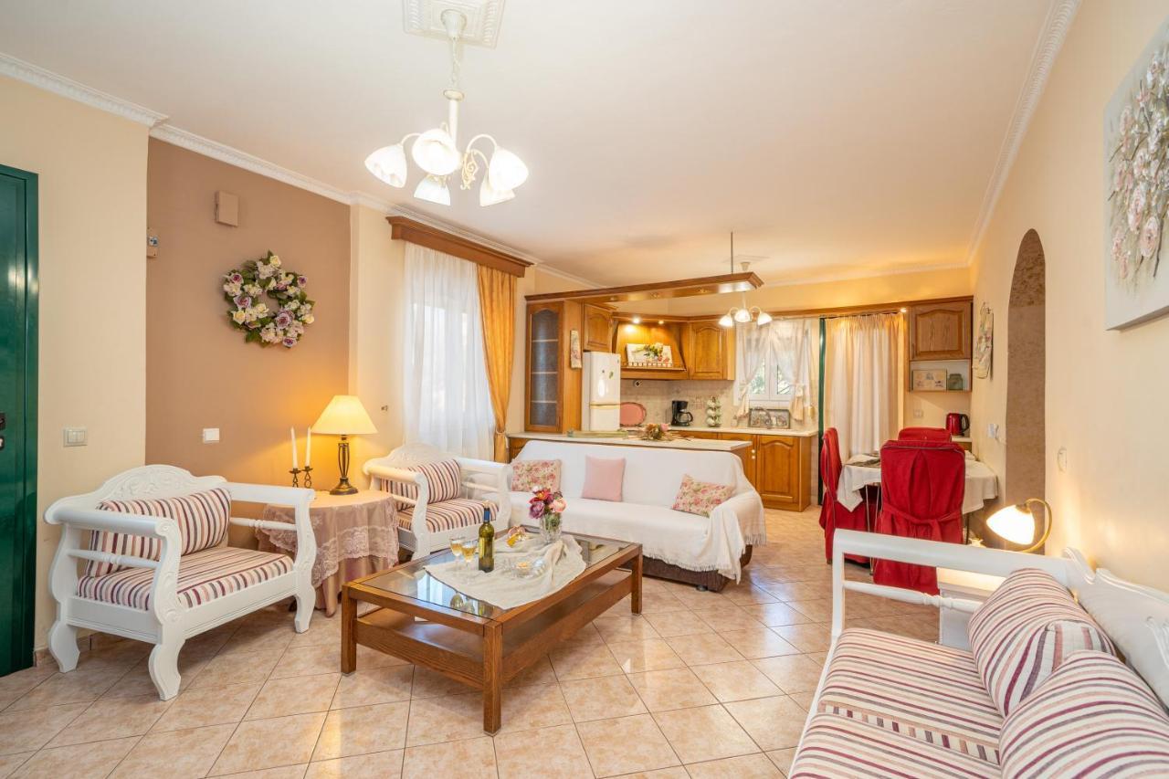 Artemis Superb 2 Bedroom Apartment 700 M Away From The Beach Minia ภายนอก รูปภาพ