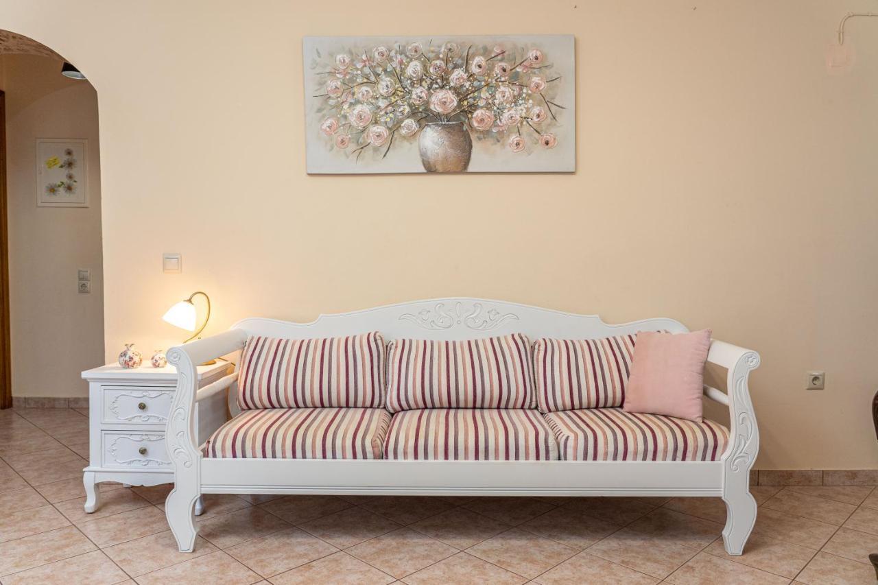 Artemis Superb 2 Bedroom Apartment 700 M Away From The Beach Minia ภายนอก รูปภาพ
