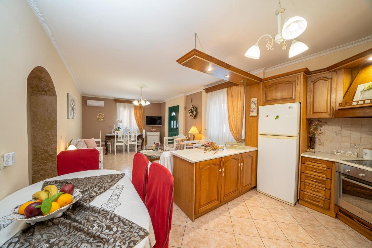 Artemis Superb 2 Bedroom Apartment 700 M Away From The Beach Minia ภายนอก รูปภาพ